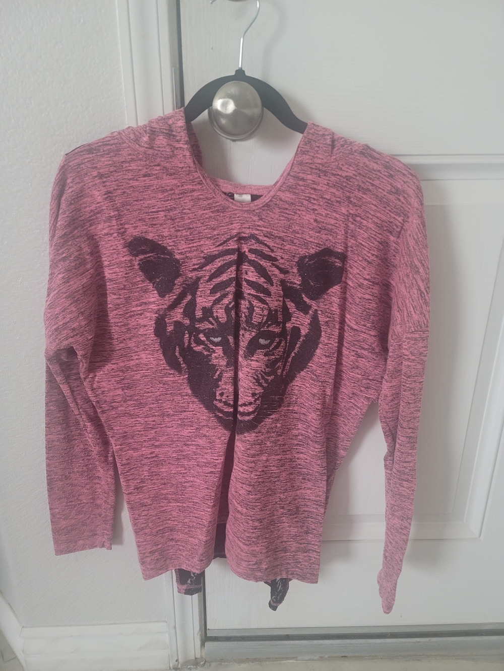 Women's Pink Marled Tiger Graphic Sweater